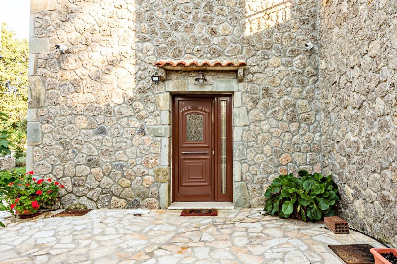 Filia Stone Villa Gouvia Buitenkant foto