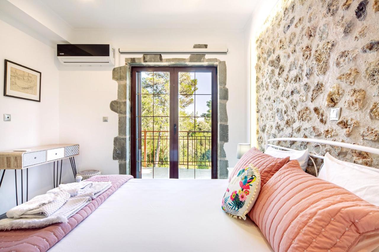 Filia Stone Villa Gouvia Buitenkant foto