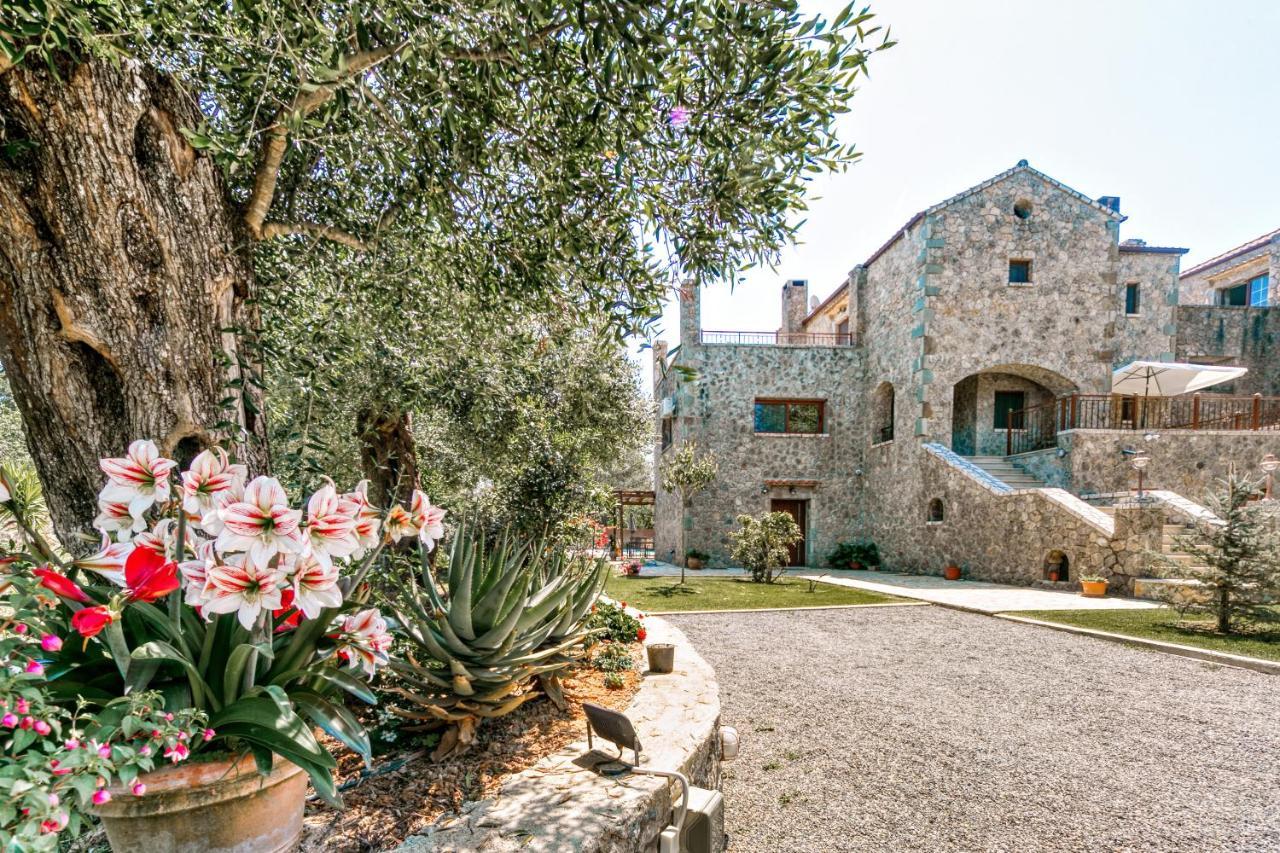 Filia Stone Villa Gouvia Buitenkant foto