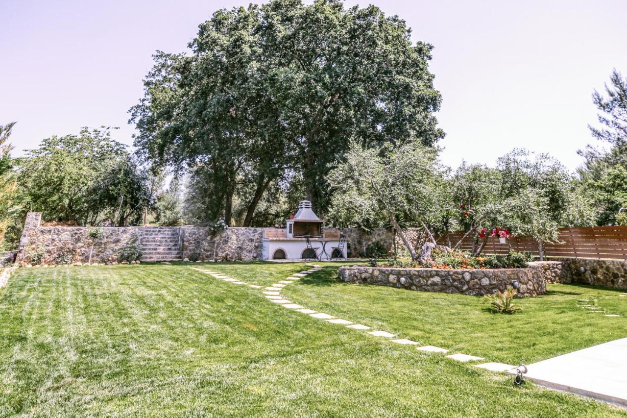 Filia Stone Villa Gouvia Buitenkant foto